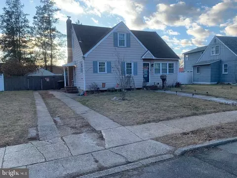 26 Lois Ln, Mount Holly, NJ 08060