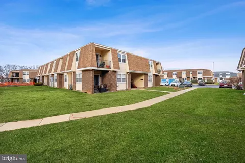 5 Florence Tollgate Pl #5, Florence, NJ 08518
