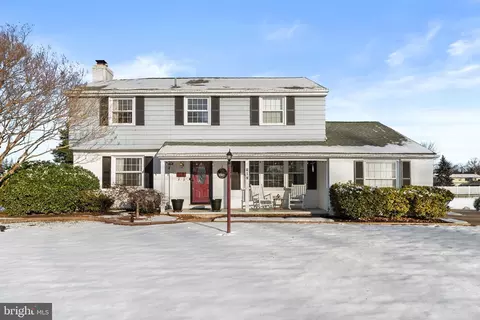 819 Heritage Rd, Cinnaminson, NJ 08077