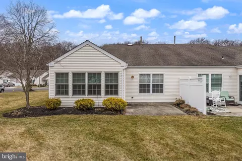 Exterior - 29 Peppergrass Dr N, Mount Laurel, NJ 08054 photo 1 of 2