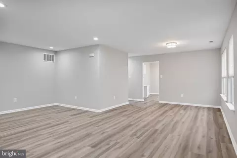 Living - 29 Peppergrass Dr N, Mount Laurel, NJ 08054 photo 1 of 3