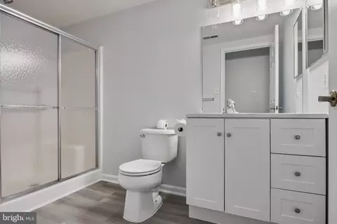 Bath - 29 Peppergrass Dr N, Mount Laurel, NJ 08054 photo 1 of 2