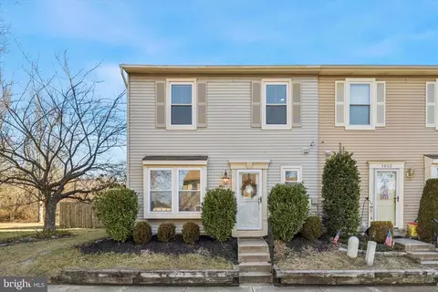 5801 Red Haven Dr, Marlton, NJ 08053