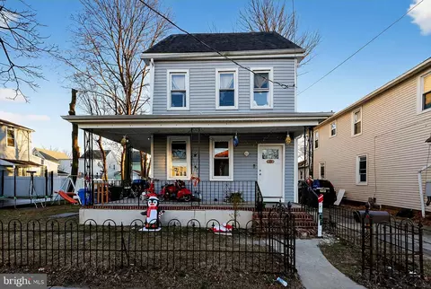 38 E Hancock St, Riverside, NJ 08075