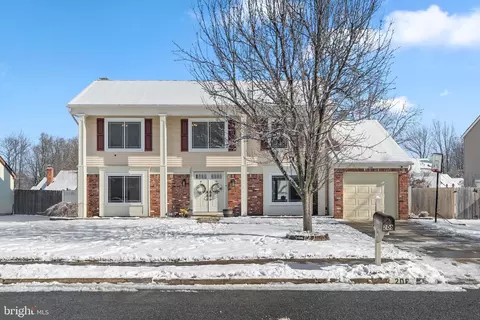 206 Meadow Dr, Mount Laurel, NJ 08054