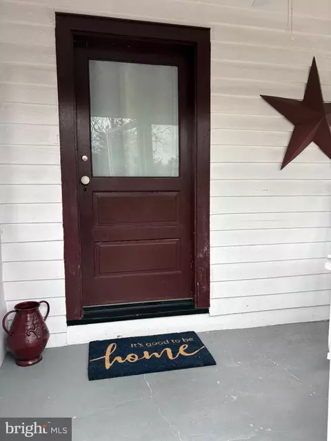 417 Main St, Juliustown, NJ 08042