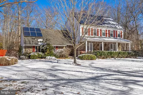 Exterior - 10 Cutts Dr, Tabernacle, NJ 08088 photo 7 of 17
