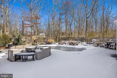 Exterior - 10 Cutts Dr, Tabernacle, NJ 08088 photo 13 of 17