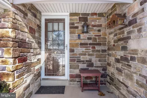 Entry Way - 10 Cutts Dr, Tabernacle, NJ 08088 photo 11 of 11