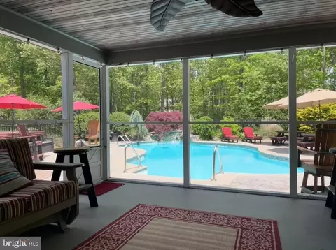 Exterior - 10 Cutts Dr, Tabernacle, NJ 08088 photo 3 of 17