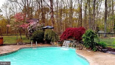 Exterior - 10 Cutts Dr, Tabernacle, NJ 08088 photo 12 of 17