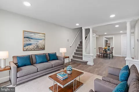 310 York St, Burlington, NJ 08016