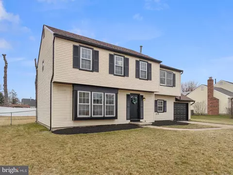 Exterior - 98 Red Stone Rdg, Delran, NJ 08075 photo 2 of 5