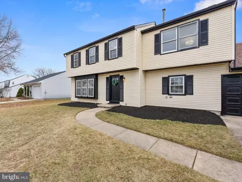 Exterior - 98 Red Stone Rdg, Delran, NJ 08075 photo 3 of 5