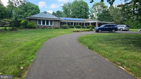 204 Dale Rd, Mount Holly, NJ 08060