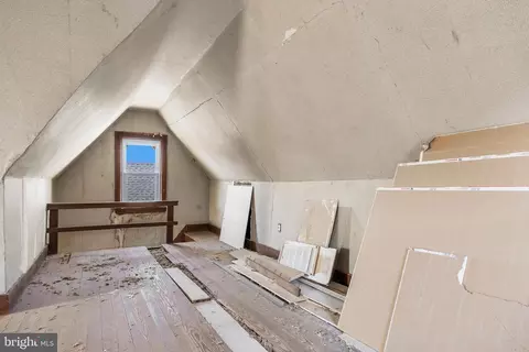 Entry Way - 319 Taylor St, Riverside, NJ 08075 photo 4 of 4