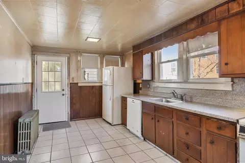 Kitchen - 319 Taylor St, Riverside, NJ 08075 photo 1 of 3