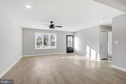 Living - 8 Greenbrook Dr, Marlton, NJ 08053 photo 1 of 4