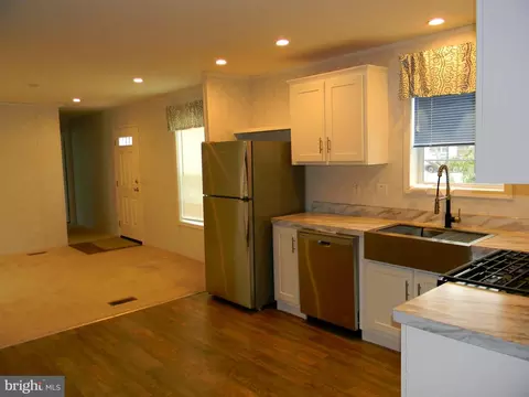 83 Holly Ct, Tabernacle, NJ 08088 photo 9