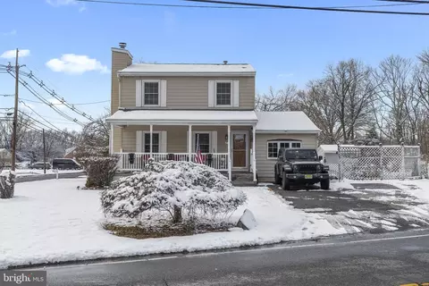 94 Groveville Rd, Trenton, NJ 08620