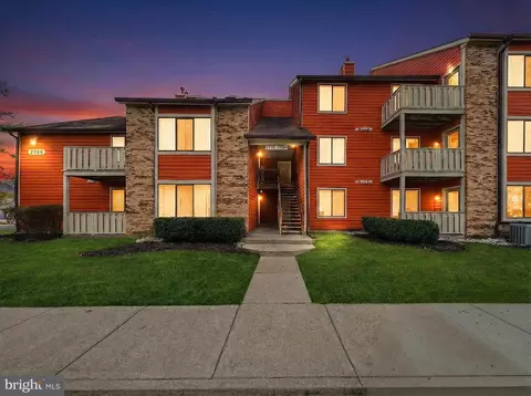 2702 Sussex Ct, Mount Laurel, NJ 08054