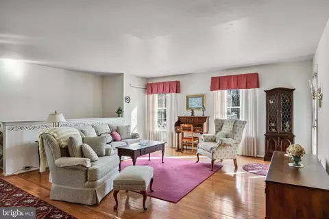 3522 B Neils Ct, Mount Laurel, NJ 08054