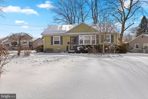 Exterior - 2 Wyndale Ave, Maple Shade, NJ 08052 photo 3 of 3