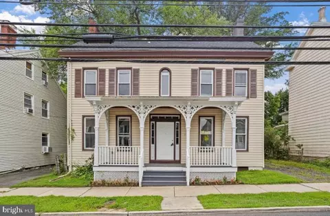 350 New York Ave, Columbus, NJ 08022
