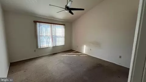 Entry Way - 6205 Riverfront Dr, Palmyra, NJ 08065 photo 7 of 7