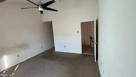 Bedroom - 6205 Riverfront Dr, Palmyra, NJ 08065 photo 2 of 3