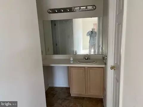 Bath - 6205 Riverfront Dr, Palmyra, NJ 08065 photo 1 of 1