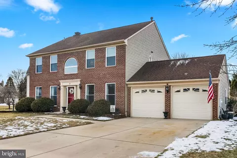 Exterior - 3 Aster Ct, Delran, NJ 08075 photo 2 of 7
