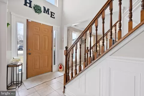 Entry Way - 3 Aster Ct, Delran, NJ 08075 photo 3 of 10