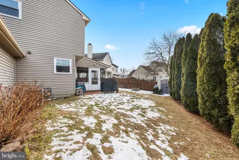 Exterior - 3 Aster Ct, Delran, NJ 08075 photo 5 of 7