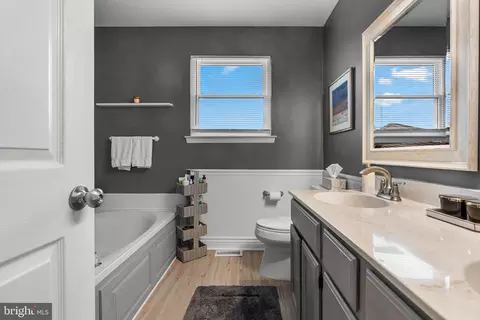 Bath - 3 Aster Ct, Delran, NJ 08075 photo 2 of 4