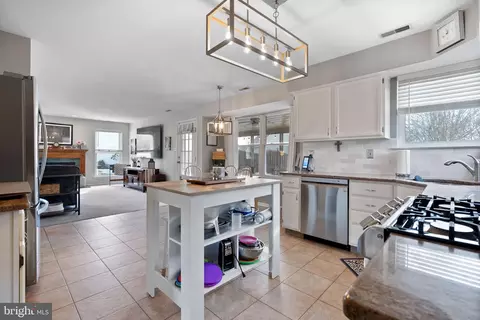 Kitchen - 3 Aster Ct, Delran, NJ 08075 photo 1 of 4