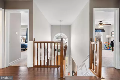 Entry Way - 3 Aster Ct, Delran, NJ 08075 photo 8 of 10