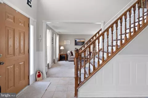 Entry Way - 3 Aster Ct, Delran, NJ 08075 photo 4 of 10