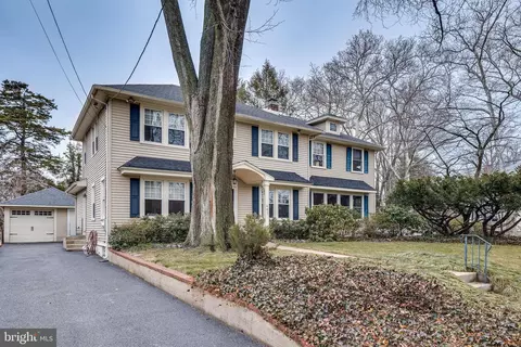 401 W 3rd St, Moorestown, NJ 08057