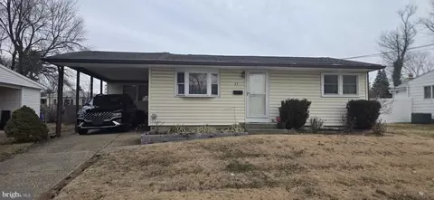 27 Indian Queen Ln, Maple Shade, NJ 08052