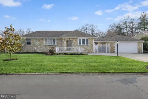 21 Linden Rd, Bordentown, NJ 08505