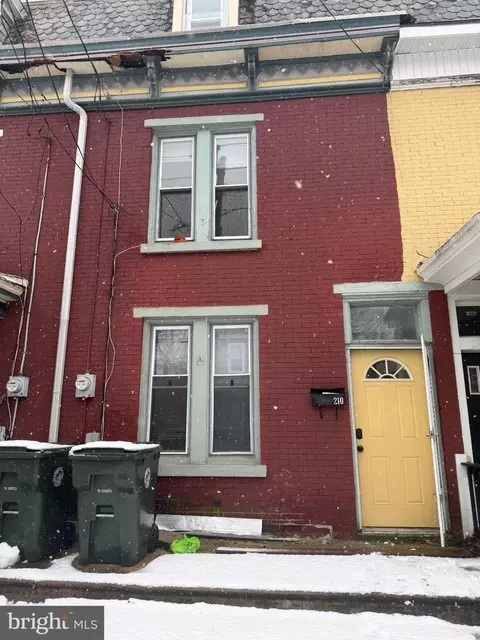 210 W Union St, Burlington, NJ 08016