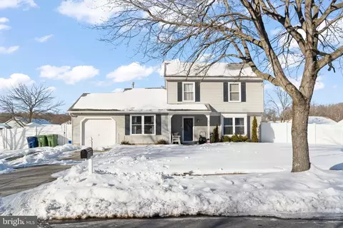 57 Longhurst Rd, Marlton, NJ 08053