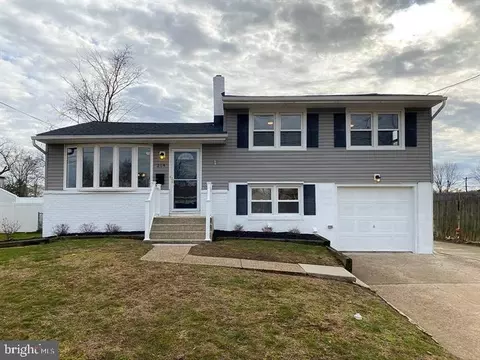 214 Hendrickson Ave, Beverly, NJ 08010