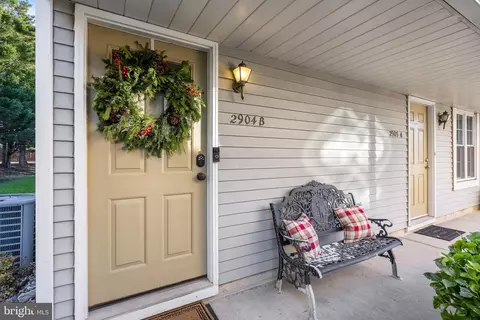 2904 B Heatherstone Ct, Mount Laurel, NJ 08054