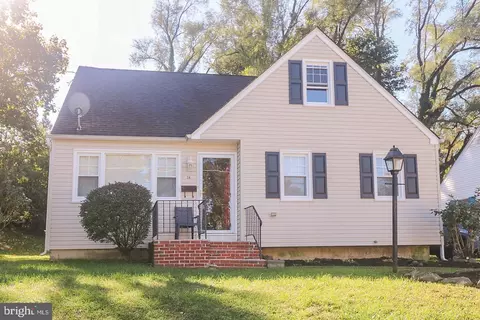 28 Ridgley St, Mount Holly, NJ 08060