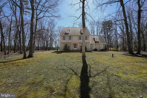 Exterior - 4 Allen Ct, Tabernacle, NJ 08088 photo 4 of 12