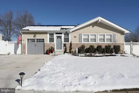 608 Fountain Ave, Cinnaminson, NJ 08077