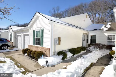 22 Peppergrass Dr N, Mount Laurel, NJ 08054