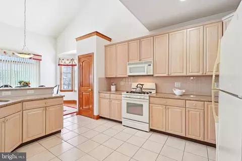 Kitchen - 2 Kyle Ct, Mount Laurel, NJ 08054 photo 1 of 2